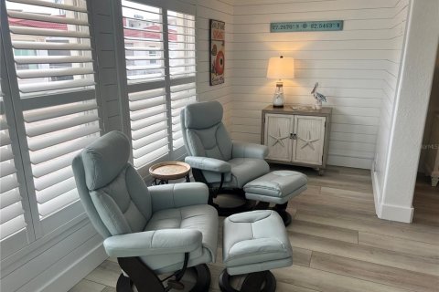 Villa ou maison à louer à Sarasota, Floride: 2 chambres, 110.55 m2 № 2108710 - photo 5
