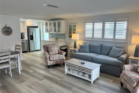 Villa ou maison à louer à Sarasota, Floride: 2 chambres, 110.55 m2 № 2108710 - photo 2