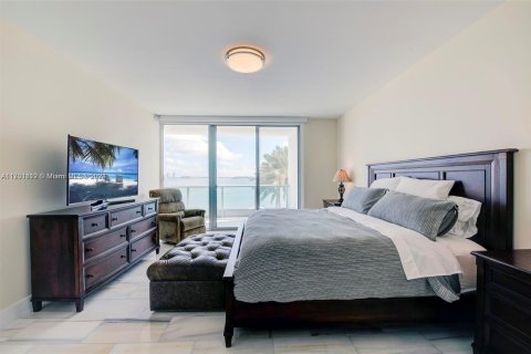 Condo in Miami, Florida, 2 bedrooms № 1958624 - photo 26