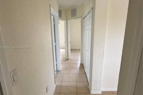 Condominio en alquiler en Homestead, Florida, 3 dormitorios, 98.66 m2 № 2054191 - foto 10