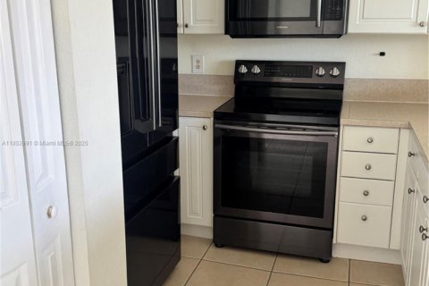 Condominio en alquiler en Homestead, Florida, 3 dormitorios, 98.66 m2 № 2054191 - foto 7