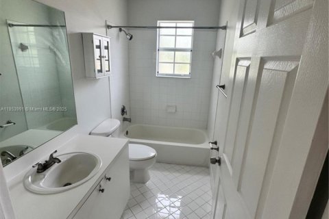 Condominio en alquiler en Homestead, Florida, 3 dormitorios, 98.66 m2 № 2054191 - foto 8