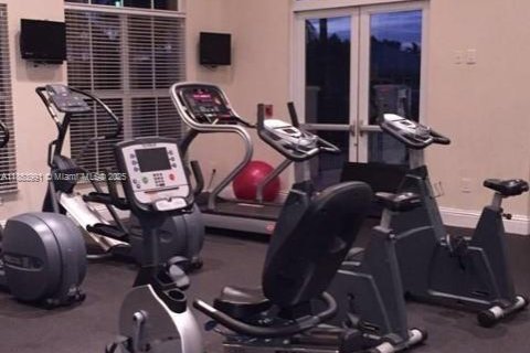 Condominio en alquiler en Homestead, Florida, 3 dormitorios, 98.66 m2 № 2054191 - foto 2