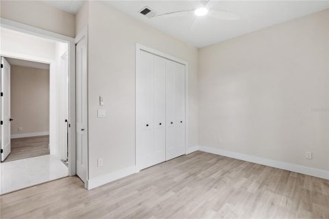 House in Palm Coast, Florida 4 bedrooms, 201.6 sq.m. № 1907706 - photo 25