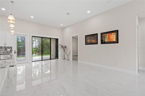 House in Palm Coast, Florida 4 bedrooms, 201.6 sq.m. № 1907706 - photo 5