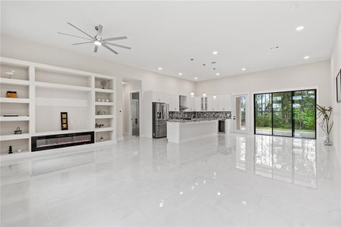House in Palm Coast, Florida 4 bedrooms, 201.6 sq.m. № 1907706 - photo 10