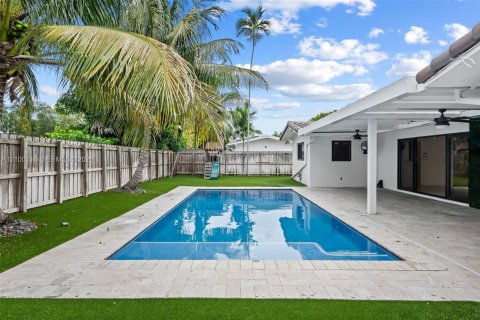 Villa ou maison à vendre à Fort Lauderdale, Floride: 4 chambres, 154.31 m2 № 2402382 - photo 7