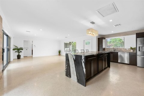 Villa ou maison à vendre à Fort Lauderdale, Floride: 4 chambres, 154.31 m2 № 2402382 - photo 14