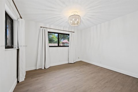 Villa ou maison à vendre à Fort Lauderdale, Floride: 4 chambres, 154.31 m2 № 2402382 - photo 25