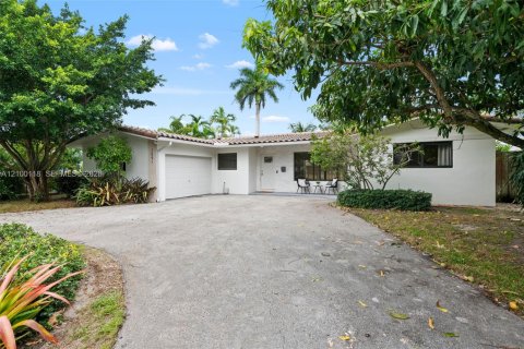 Villa ou maison à vendre à Fort Lauderdale, Floride: 4 chambres, 154.31 m2 № 2402382 - photo 2