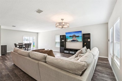 House in Riverview, Florida 4 bedrooms, 213.77 sq.m. № 1844527 - photo 8