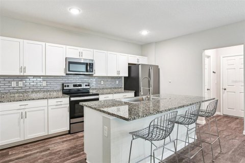 House in Riverview, Florida 4 bedrooms, 213.77 sq.m. № 1844527 - photo 13