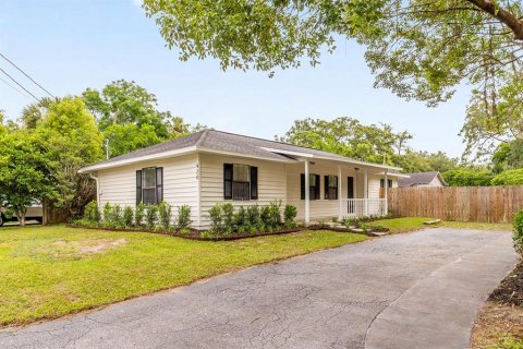 House in Ocala, Florida 3 bedrooms, 109.62 sq.m. № 2102514