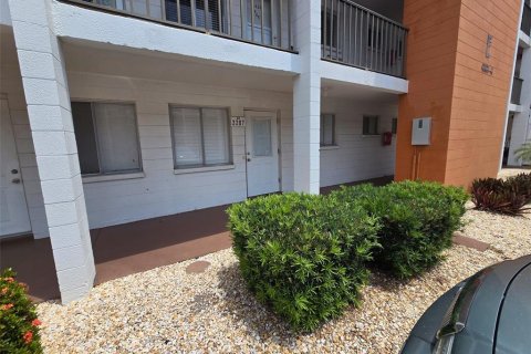 Condominio en alquiler en Bradenton, Florida, 1 dormitorio, 53.51 m2 № 1915030 - foto 16