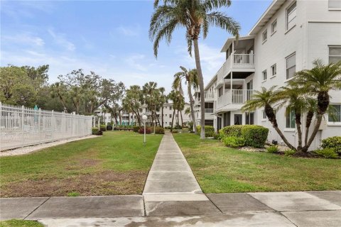 Condominio en alquiler en Bradenton, Florida, 1 dormitorio, 53.51 m2 № 1915030 - foto 21