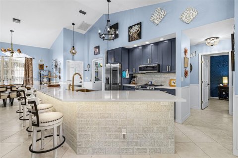 Villa ou maison à vendre à Cape Coral, Floride: 3 chambres, 154.87 m2 № 2003329 - photo 13