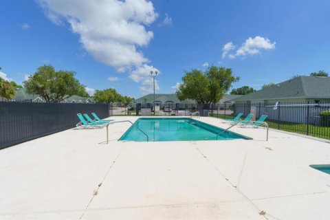 Townhouse in Kissimmee, Florida 3 bedrooms, 106.65 sq.m. № 2386305 - photo 17