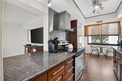 Copropriété à louer à Boca Raton, Floride: 2 chambres, 130.06 m2 № 2280832 - photo 12
