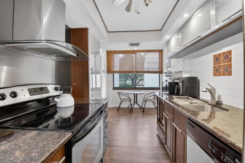 Copropriété à louer à Boca Raton, Floride: 2 chambres, 130.06 m2 № 2280832 - photo 3