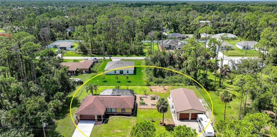 Casa en North Port, Florida 3 dormitorios, 111.02 m2 № 1919431