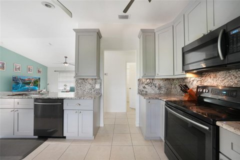 Casa en venta en North Port, Florida, 3 dormitorios, 111.02 m2 № 1919431 - foto 13
