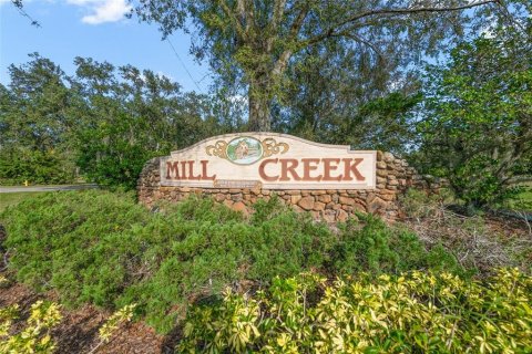 House in Bradenton, Florida 3 bedrooms, 248.7 sq.m. № 1631337 - photo 2