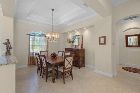 House in Bradenton, Florida 3 bedrooms, 248.7 sq.m. № 1631337 - photo 4