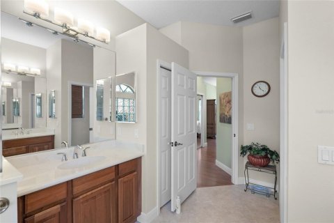 House in Bradenton, Florida 3 bedrooms, 248.7 sq.m. № 1631337 - photo 22