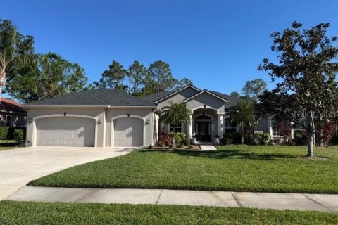 House in Bradenton, Florida 3 bedrooms, 248.7 sq.m. № 1631337 - photo 1