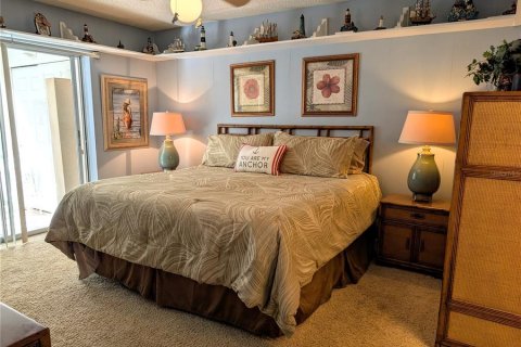 Condo in Bradenton, Florida, 2 bedrooms  № 2142336 - photo 12