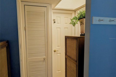 Condo in Bradenton, Florida, 2 bedrooms  № 2142336 - photo 16