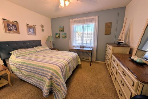 Condo in Bradenton, Florida, 2 bedrooms  № 2142336 - photo 20