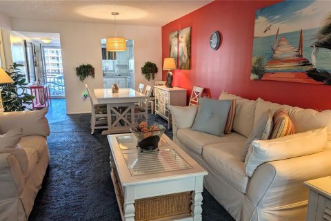 Condo in Bradenton, Florida, 2 bedrooms  № 2142336 - photo 6