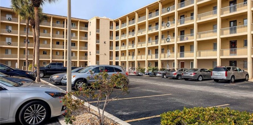 Condo in Bradenton, Florida, 2 bedrooms  № 2142336