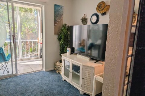 Condo in Bradenton, Florida, 2 bedrooms  № 2142336 - photo 11