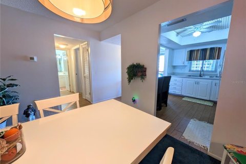 Condo in Bradenton, Florida, 2 bedrooms  № 2142336 - photo 5