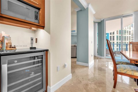 Купить кондоминиум в Форт-Лодердейл, Флорида 2 спальни, 197.79м2, № 1982528 - фото 11