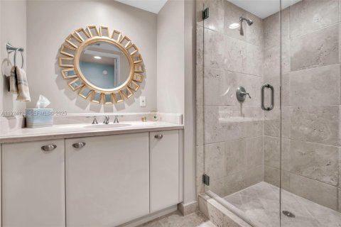 Купить кондоминиум в Форт-Лодердейл, Флорида 2 спальни, 197.79м2, № 1982528 - фото 24