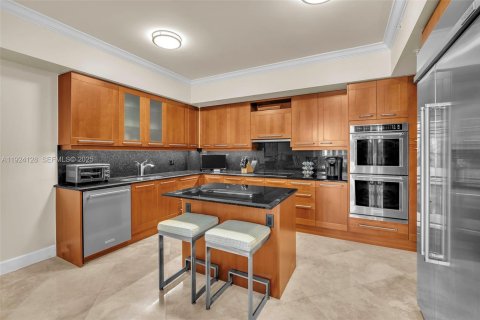 Купить кондоминиум в Форт-Лодердейл, Флорида 2 спальни, 197.79м2, № 1982528 - фото 3