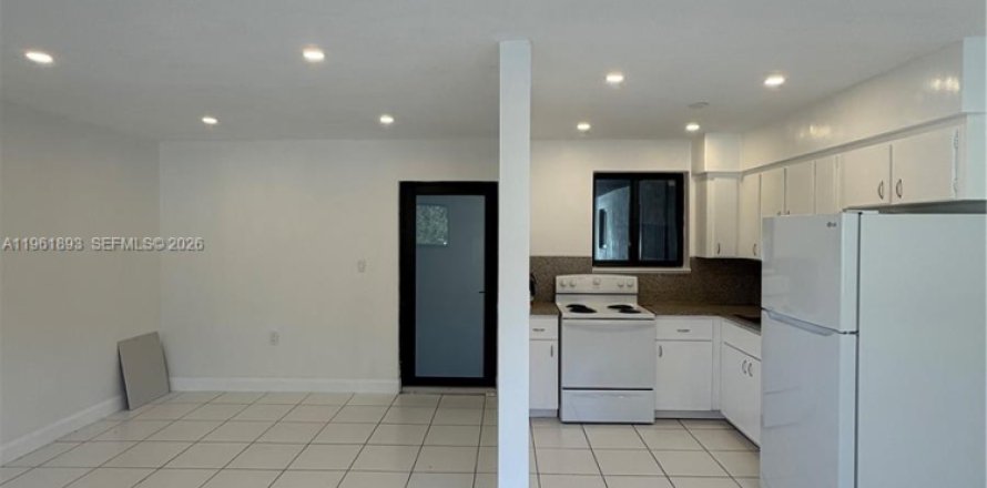 Villa ou maison à North Miami Beach, Floride 1 chambre, 81.75 m2 № 2080869