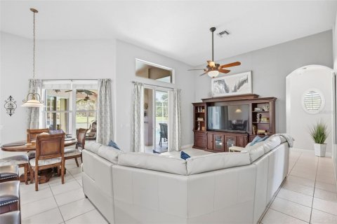 Villa ou maison à vendre à Kissimmee, Floride: 4 chambres, 254.65 m2 № 2403230 - photo 17