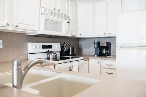 Copropriété à vendre à Indian Rocks Beach, Floride: 2 chambres, 101.26 m2 № 2201576 - photo 21