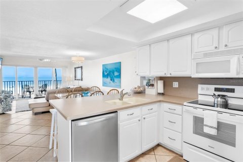 Copropriété à vendre à Indian Rocks Beach, Floride: 2 chambres, 101.26 m2 № 2201576 - photo 12