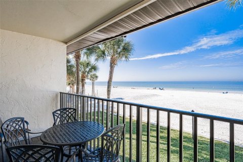 Copropriété à vendre à Indian Rocks Beach, Floride: 2 chambres, 101.26 m2 № 2201576 - photo 9