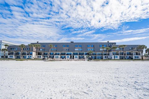Copropriété à vendre à Indian Rocks Beach, Floride: 2 chambres, 101.26 m2 № 2201576 - photo 6
