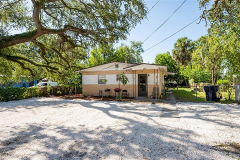 Immobilier commercial à vendre à Tampa, Floride: 4 chambres, 106.28 m2 № 1917895 - photo 3