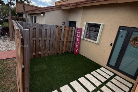 Adosado en venta en Miami, Florida, 2 dormitorios, 100.71 m2 № 1992182 - foto 6