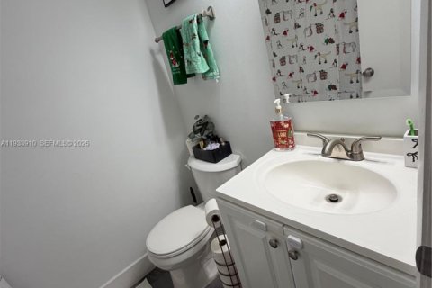 Adosado en venta en Miami, Florida, 2 dormitorios, 100.71 m2 № 1992182 - foto 27