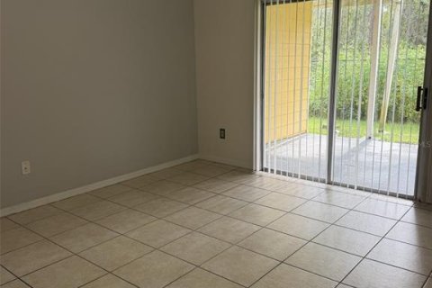 Copropriété à louer à Kissimmee, Floride: 3 chambres, 126.07 m2 № 2410250 - photo 9