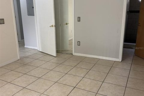 Copropriété à louer à Kissimmee, Floride: 3 chambres, 126.07 m2 № 2410250 - photo 10
